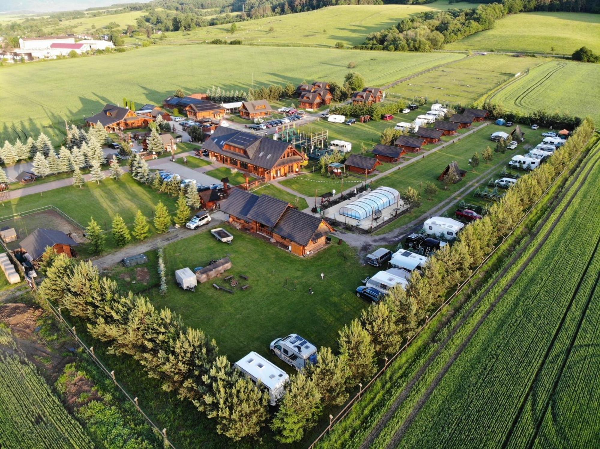 Ubytovanie Koliba Pacho - Zrub Zuzka Prievidza Esterno foto